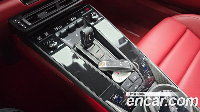 Porsche 911 2023 — photo 12