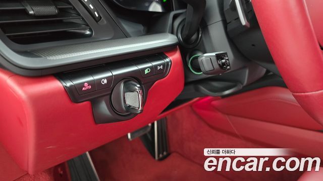 Porsche 911 2023 — photo 23