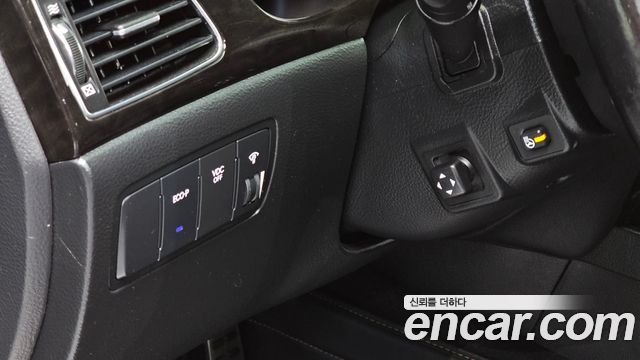 Hyundai Genesis 2012 — photo 14