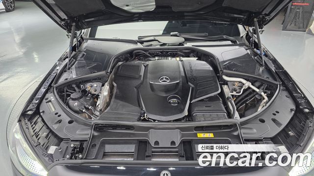Mercedes-Benz S-Class 2022 — photo 6