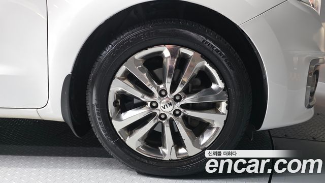 Kia Canival 2016 — photo 7