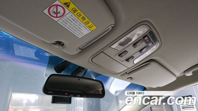 Kia Canival 2016 — photo 29