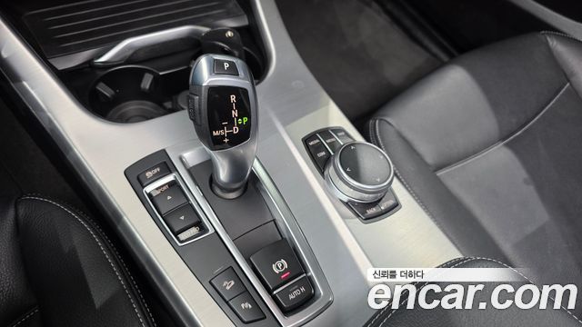 BMW X3 2016 — photo 12