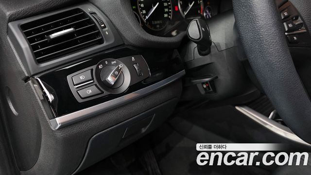 BMW X3 2016 — photo 24