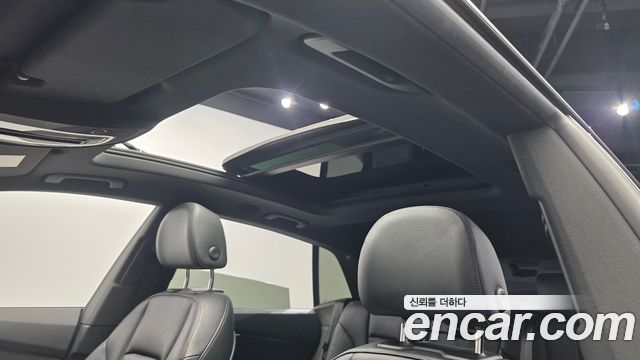 Audi Q8 2022 — photo 25