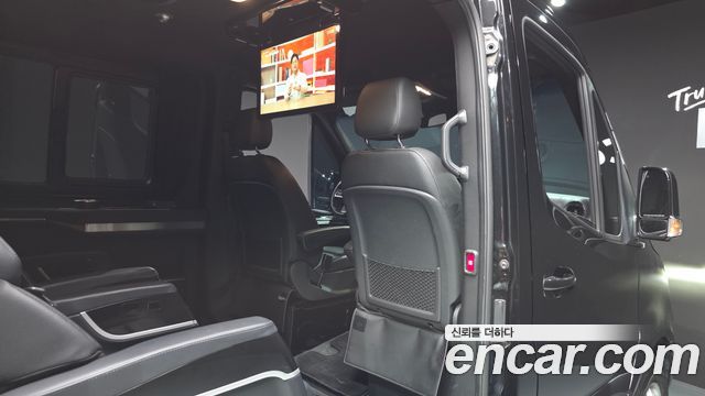 Mercedes-Benz Sprinter 2019 — photo 17