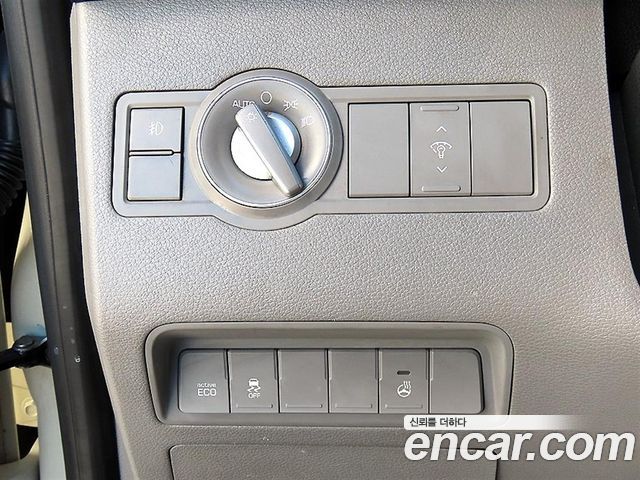 Hyundai Solati 2018 — photo 12