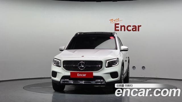 Mercedes-Benz GLB-Class 2020 — photo 3