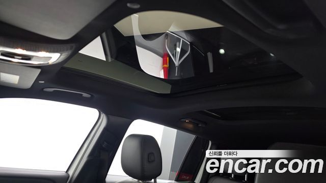 Mercedes-Benz GLB-Class 2020 — photo 24