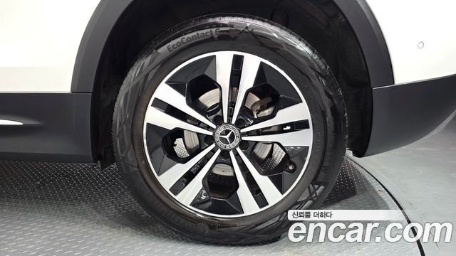 Mercedes-Benz GLB-Class 2020 — photo 7