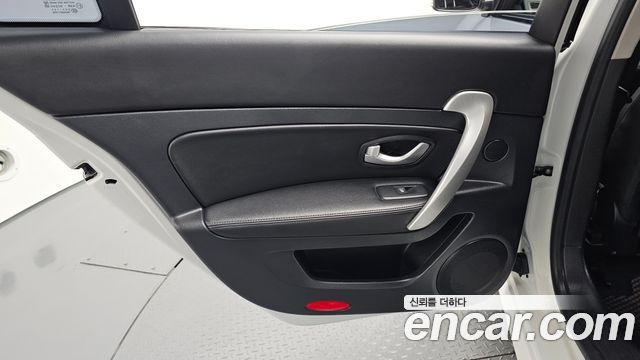 Renault Korea SM5  2018 — photo 15