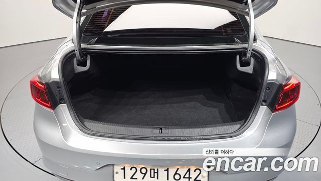 Renault Korea SM6 2019 — photo 20
