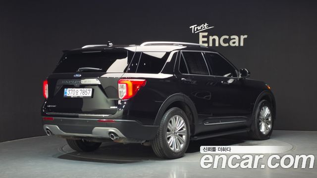 Ford Explorer 2020 — photo 2