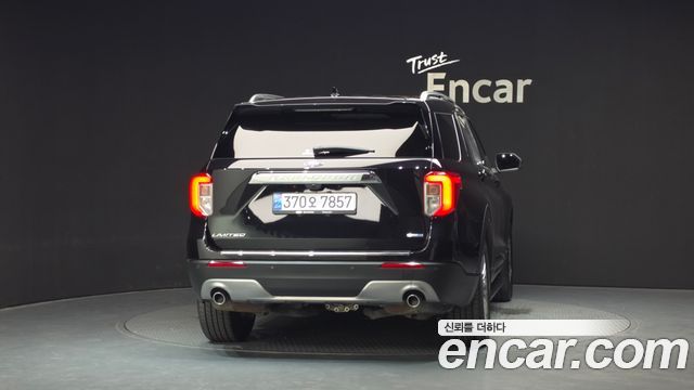 Ford Explorer 2020 — photo 4