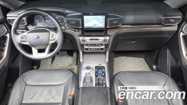 Ford Explorer 2020 — photo 7
