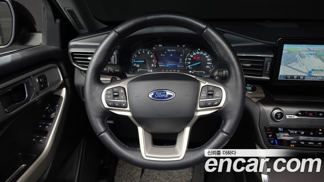 Ford Explorer 2020 — photo 13