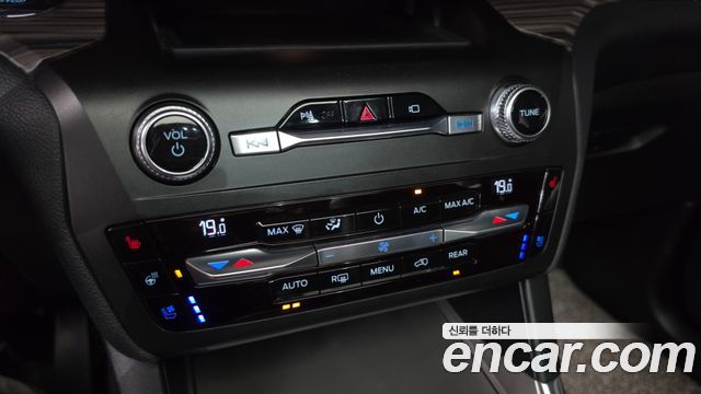 Ford Explorer 2020 — photo 18