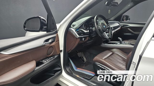 BMW X5 2018 — photo 10