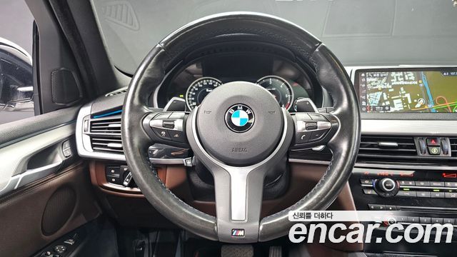BMW X5 2018 — photo 13