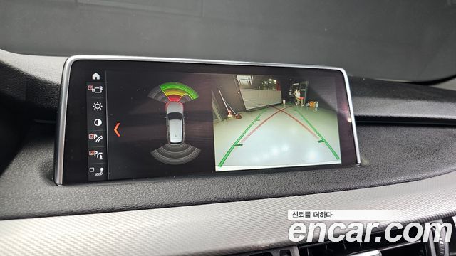 BMW X5 2018 — photo 15