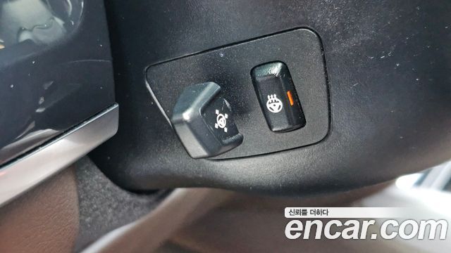 BMW X5 2018 — photo 17