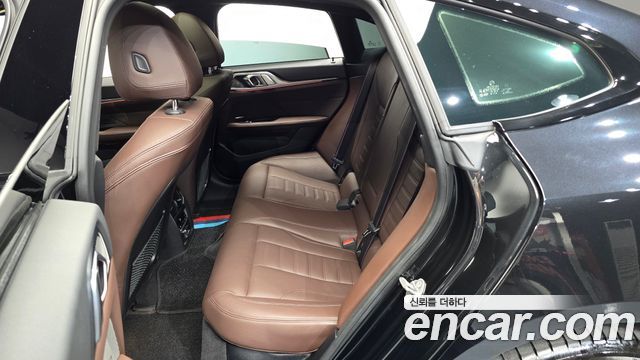 BMW i4 2022 — photo 17