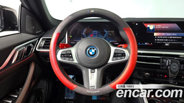 BMW i4 2022 — photo 19