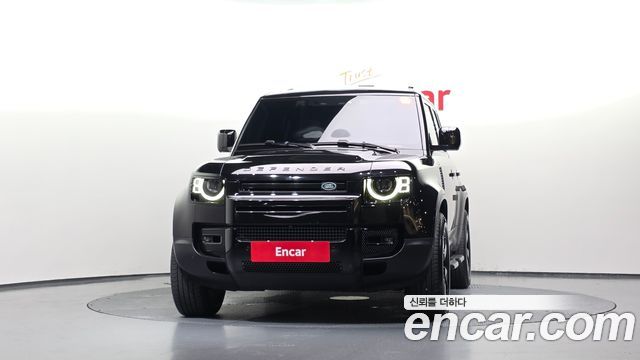 Land Rover Defender 2023 — photo 3