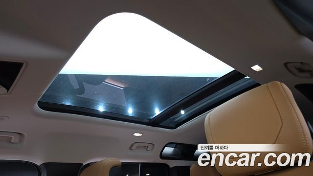 Land Rover Defender 2023 — photo 25
