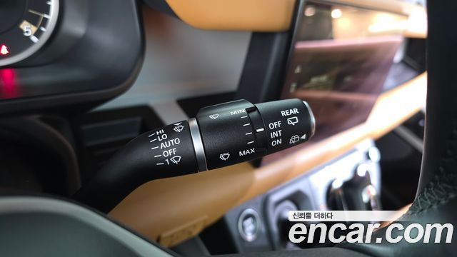 Land Rover Defender 2023 — photo 30