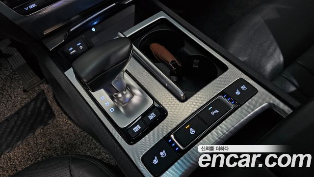 Genesis G80 2017 — photo 9