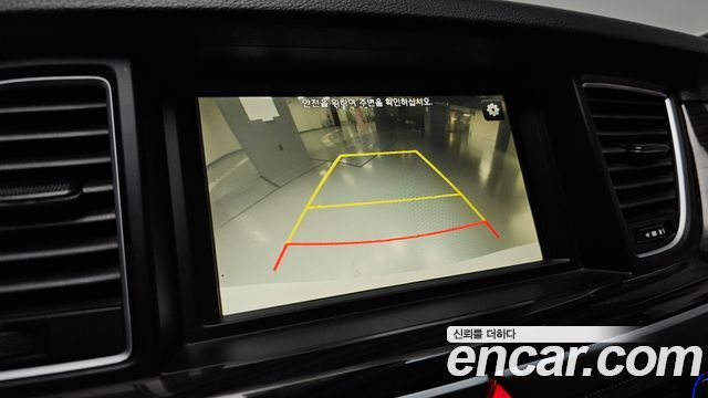 Genesis G80 2017 — photo 15