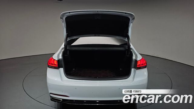 Genesis G80 2017 — photo 20