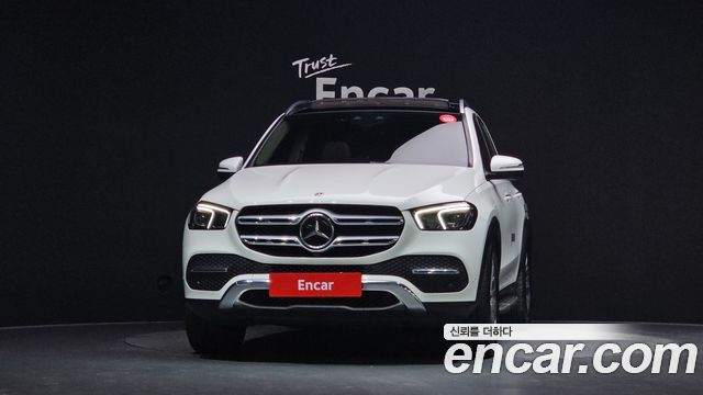 Mercedes-Benz GLE-Class 2022 — photo 3