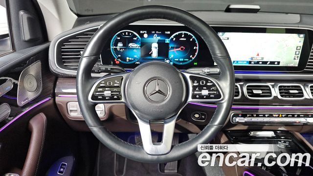 Mercedes-Benz GLE-Class 2022 — photo 19