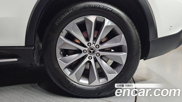 Mercedes-Benz GLE-Class 2022 — photo 7