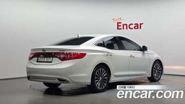 Hyundai Grandeur 2013 — photo 2