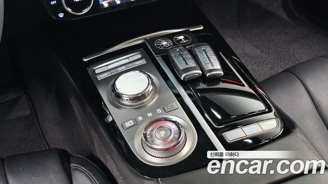 Genesis G80 2023 — photo 12