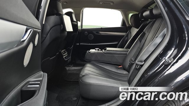 Genesis G80 2023 — photo 17
