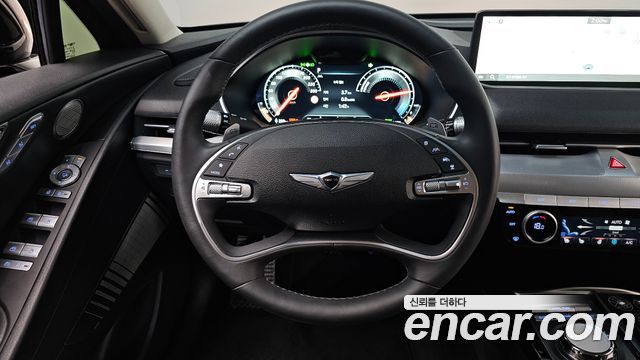 Genesis G80 2023 — photo 18
