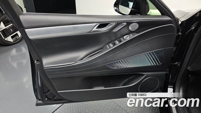 Genesis G80 2023 — photo 14