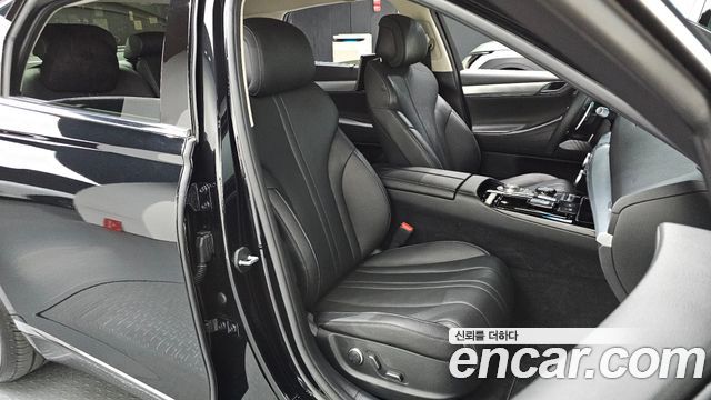 Genesis G80 2023 — photo 16