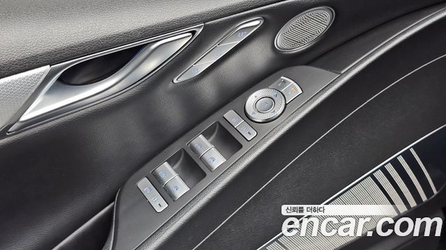 Genesis G80 2023 — photo 27
