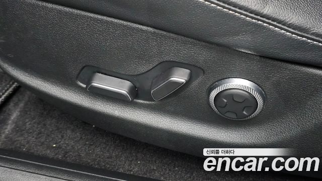 Genesis G80 2023 — photo 28