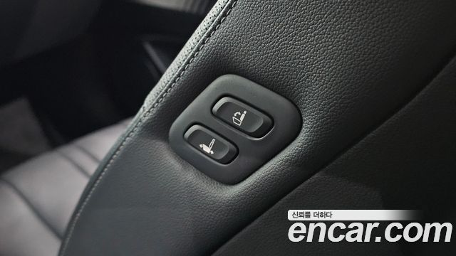 Genesis G80 2023 — photo 29