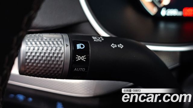 Genesis G80 2023 — photo 33