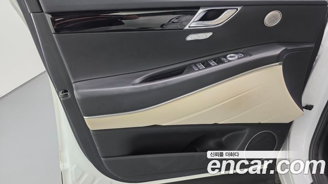 Genesis GV80 2021 — photo 14