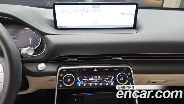 Genesis GV80 2021 — photo 28