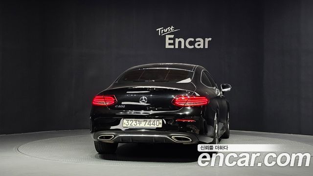 Mercedes-Benz C-Class 2020 — photo 4