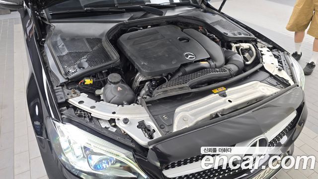 Mercedes-Benz C-Class 2020 — photo 6